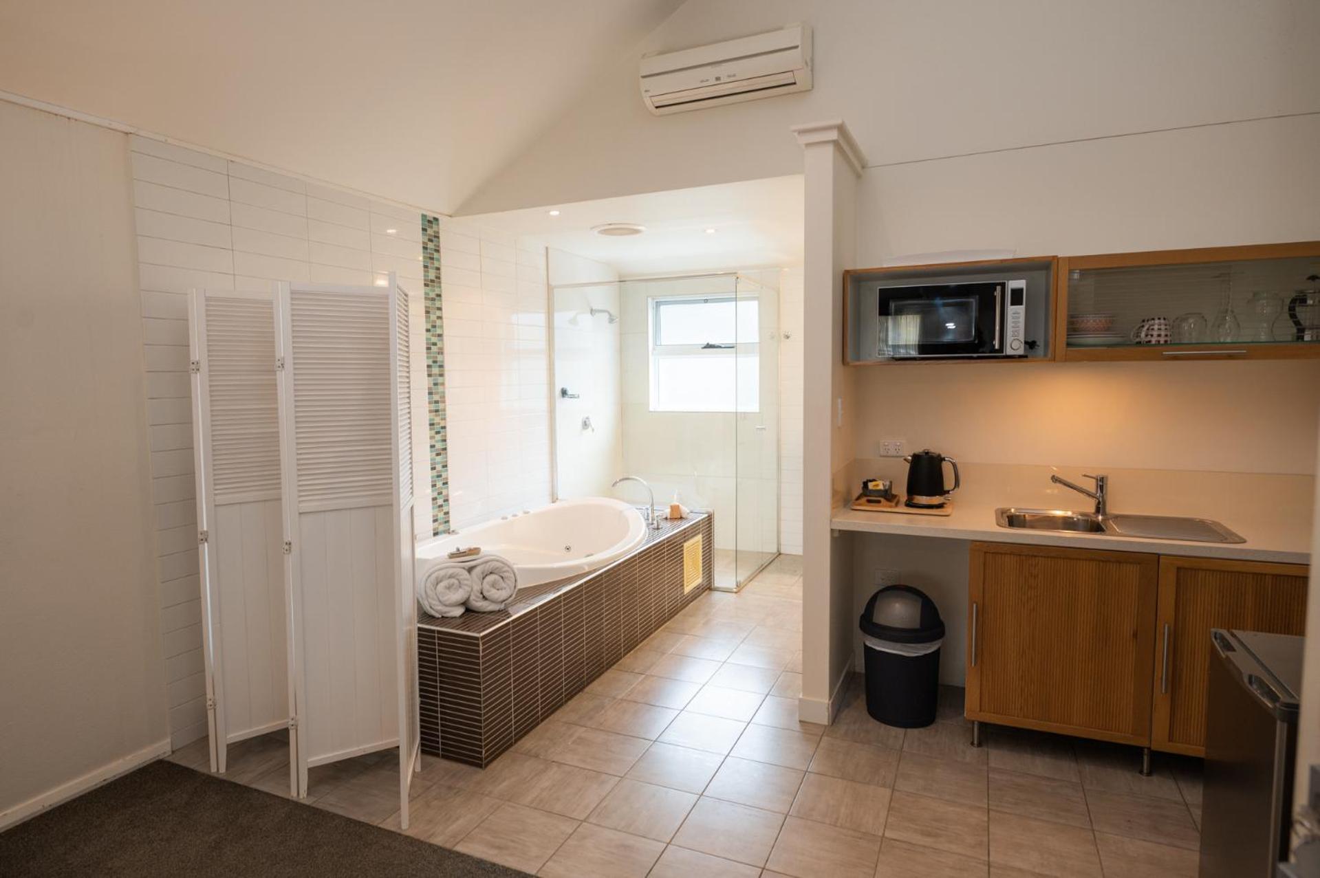 พรีดีอุสออฟมาร์กาเร็ทริเวอร์ Aparthotel Margaret River ภายนอก รูปภาพ
