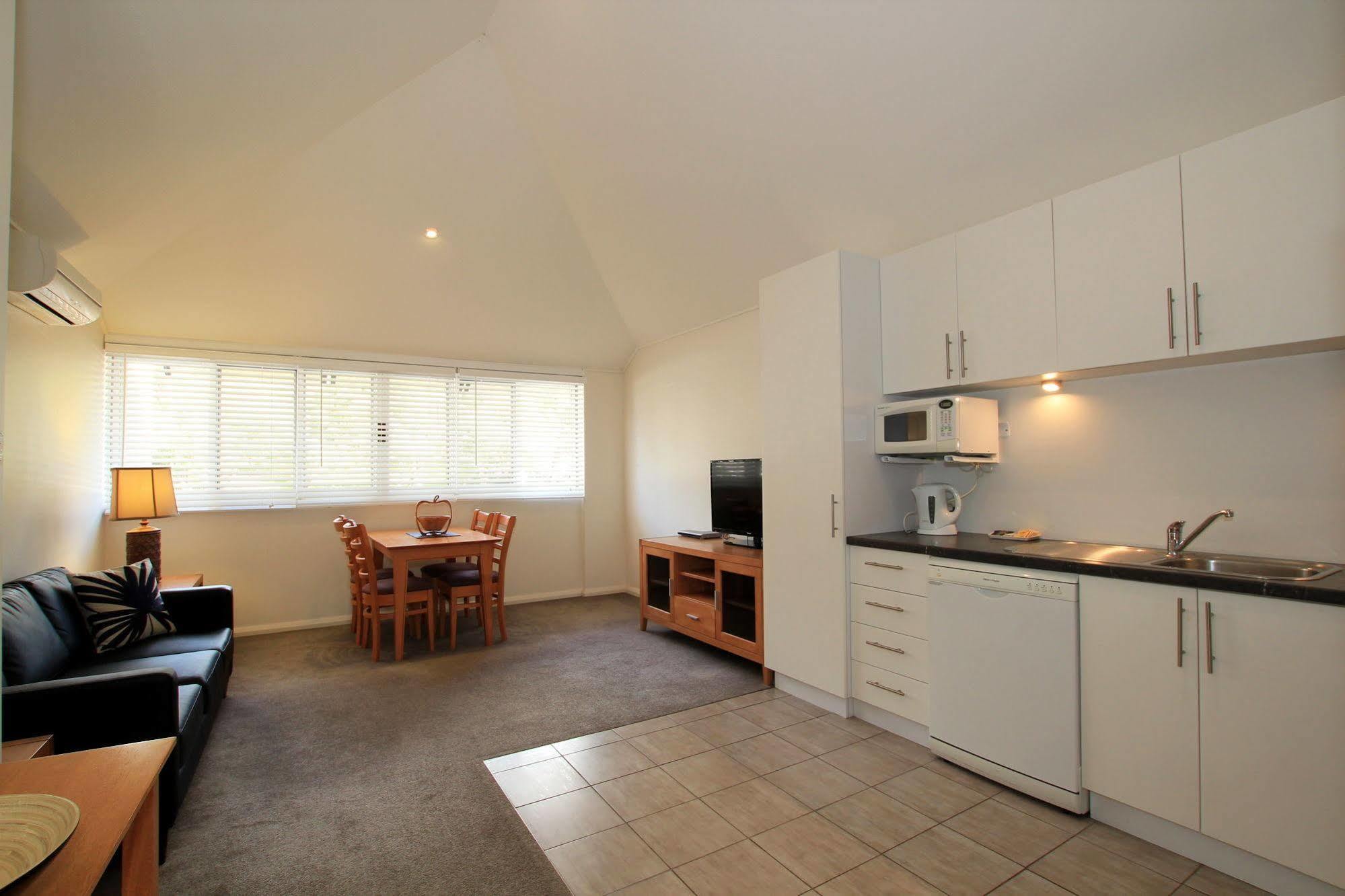 พรีดีอุสออฟมาร์กาเร็ทริเวอร์ Aparthotel Margaret River ภายนอก รูปภาพ