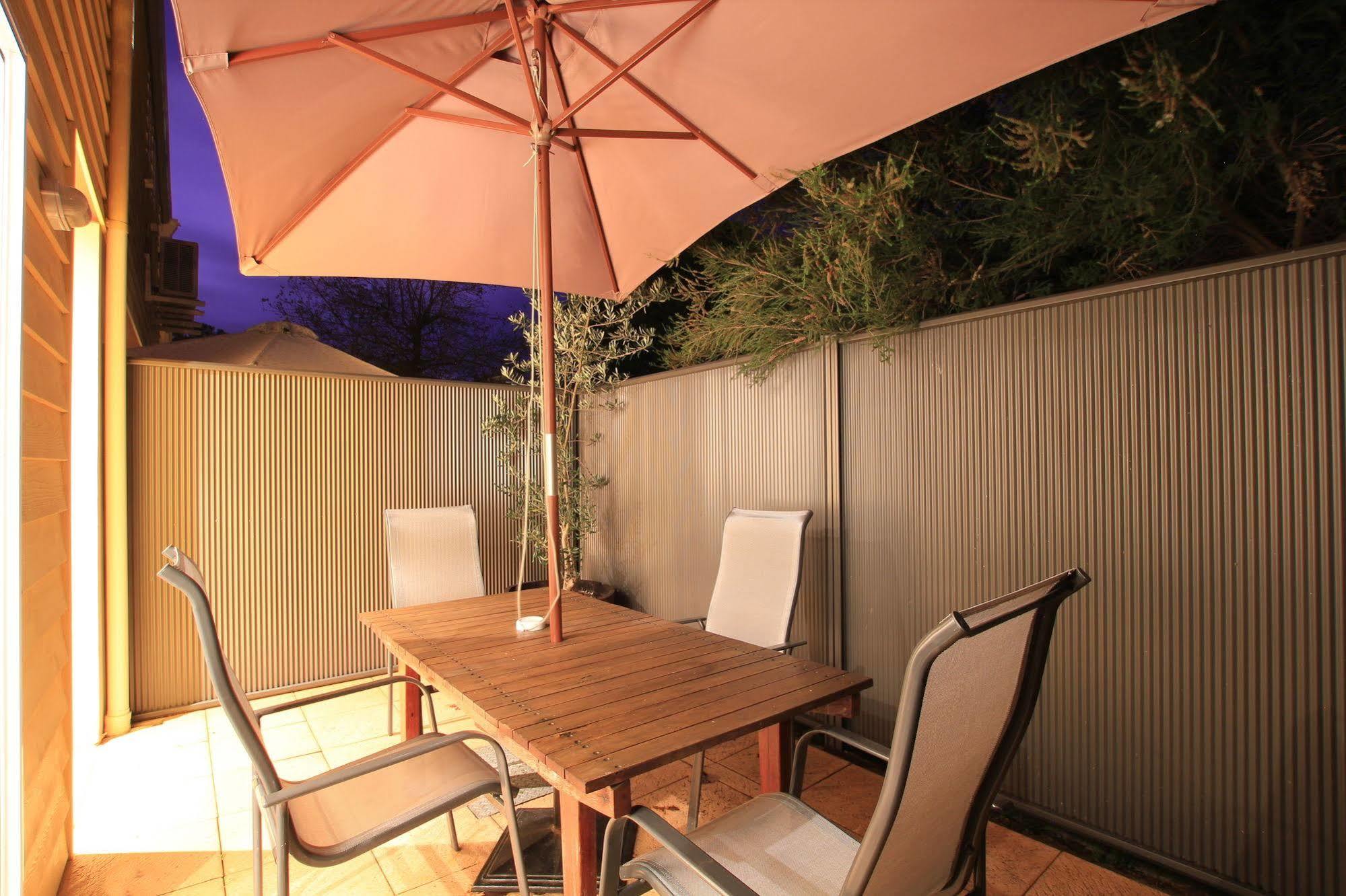 พรีดีอุสออฟมาร์กาเร็ทริเวอร์ Aparthotel Margaret River ภายนอก รูปภาพ